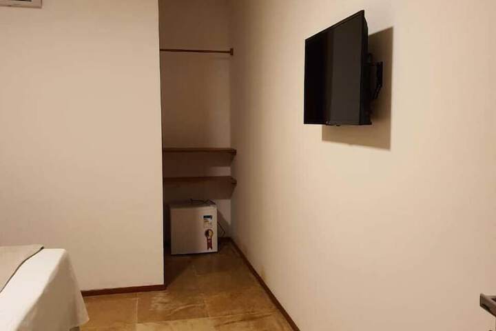 Room 10 of 12