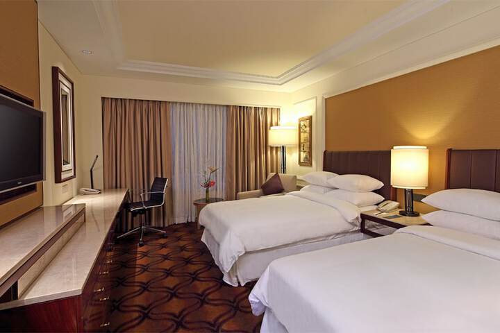 Room 14 of 71
