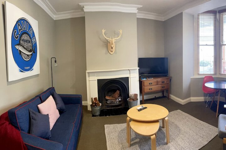 Room 102 of 151