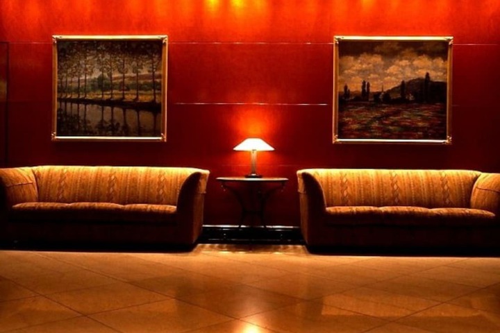 Hotel Lobby