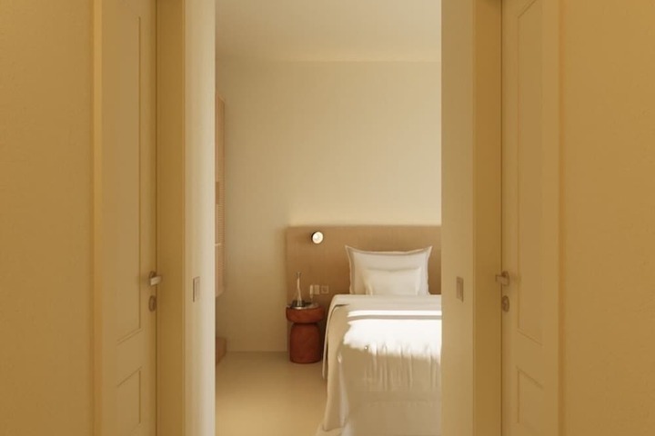 Room 9 of 19