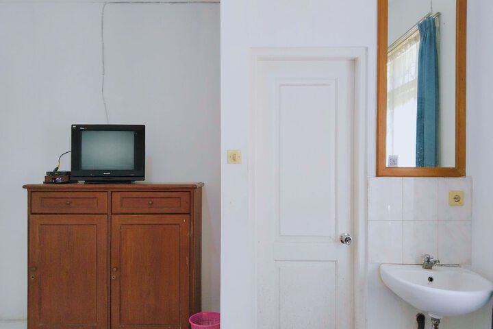 Room 17 of 39
