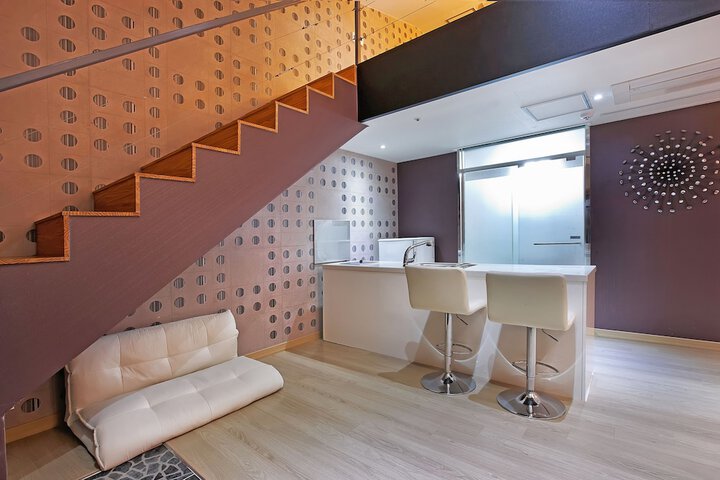 Room 34 of 62