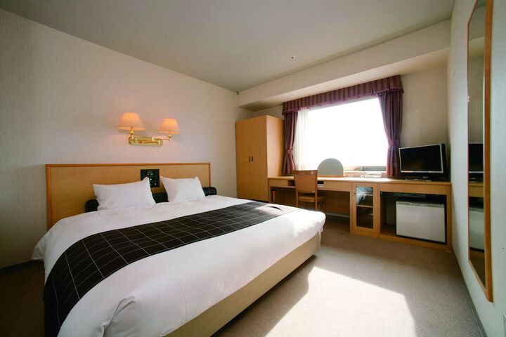Room 11 of 39