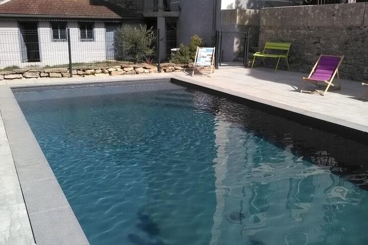 Pool 34 of 53