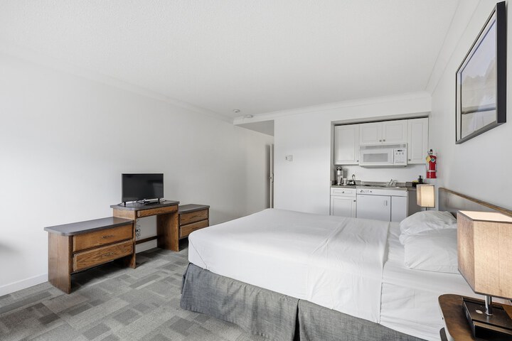 Room 8 of 23