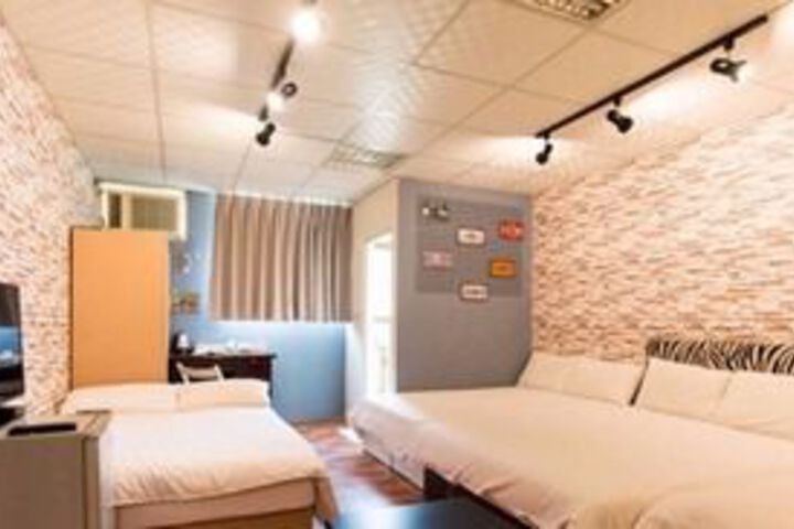 Room 117 of 118