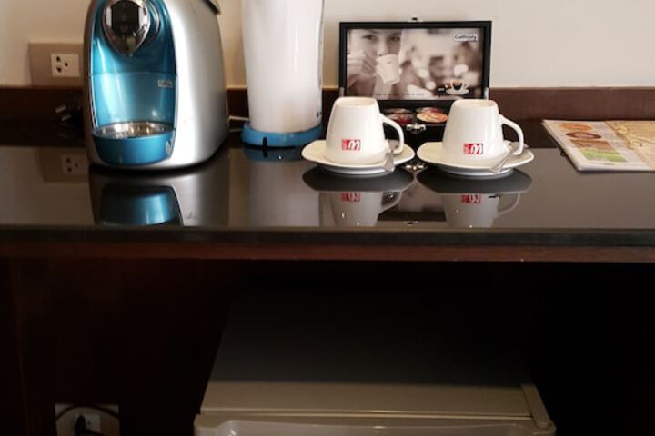 Mini-refrigerator
