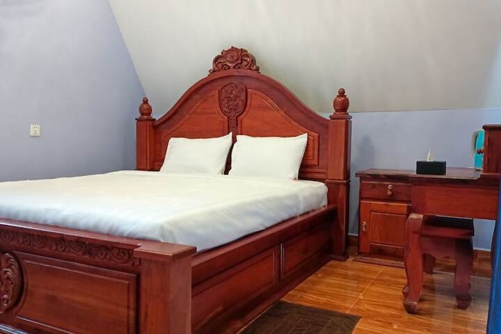 Room 3 of 22