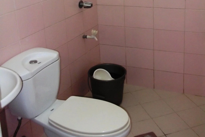Room 2 of 2