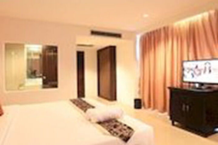 Room 62 of 103