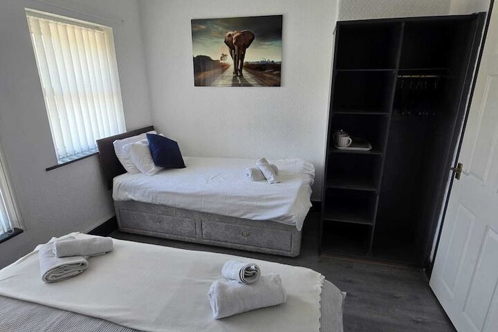 Room 8 of 41