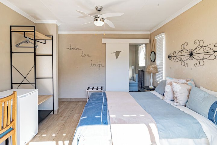 Room 14 of 43