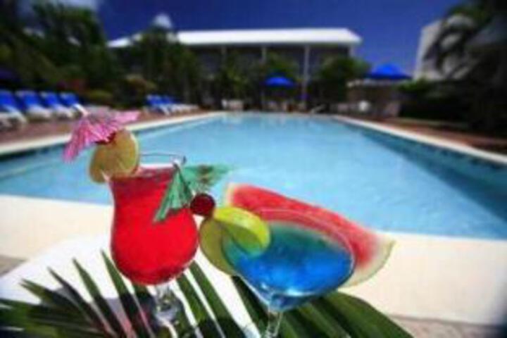 Bay Gardens Croton Suites
