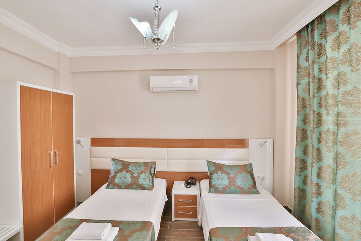 Room 14 of 39