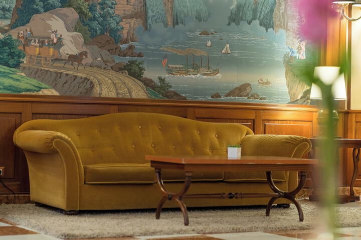 Hotel Lobby