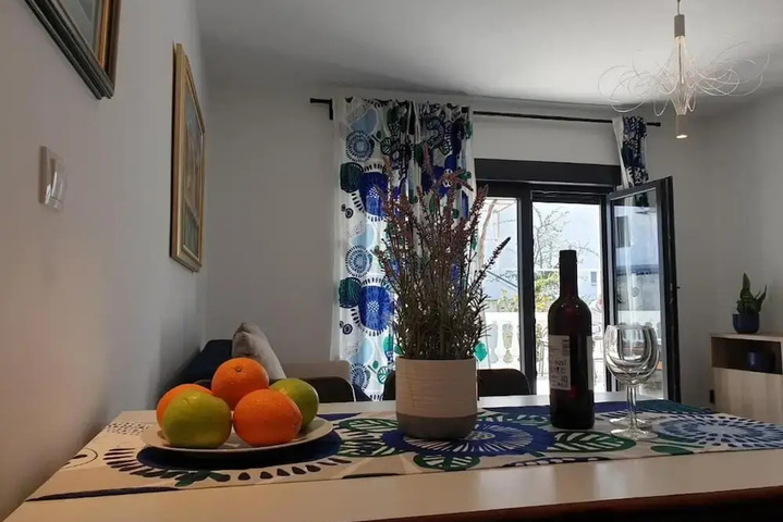 Room 2 of 19