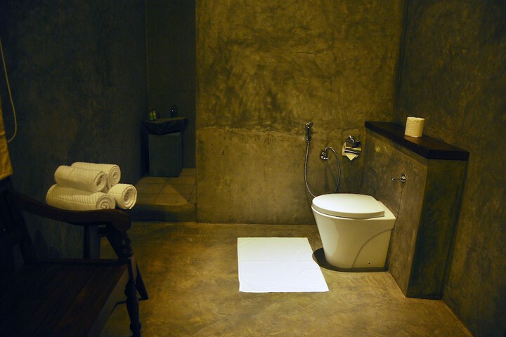 Room 36 of 76