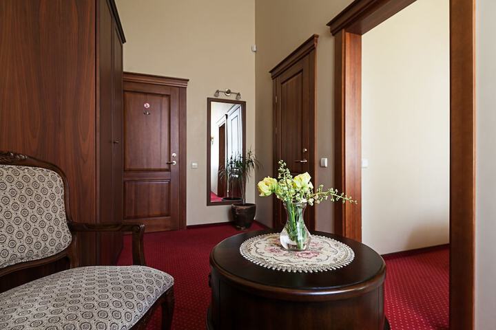 Room 31 of 47