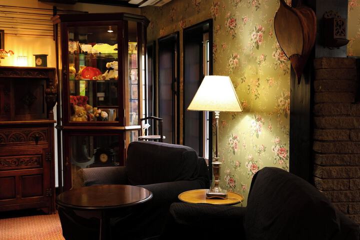 Hotel Interior 10 of 96