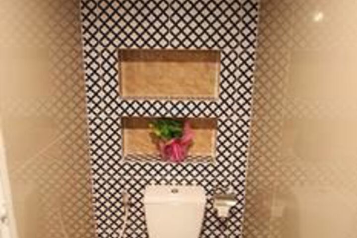 Room 2 of 22