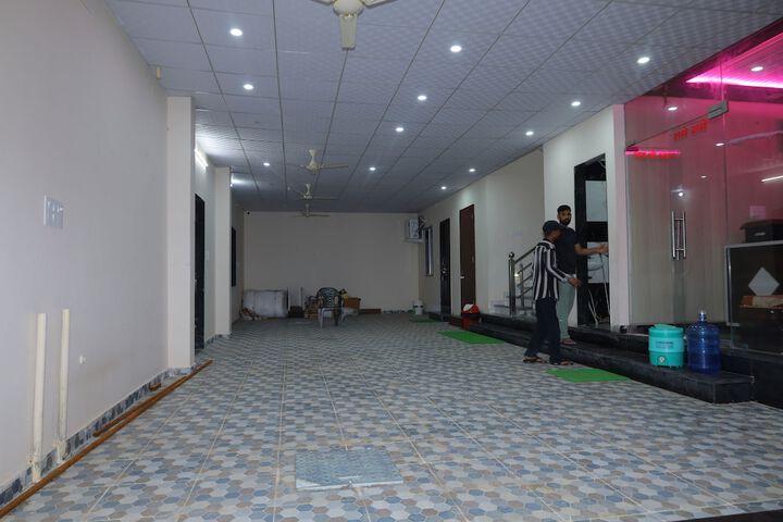 Hotel Interior 4 of 16