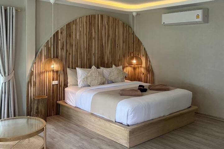 Room 11 of 41