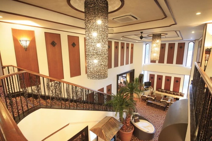 Hotel Lobby