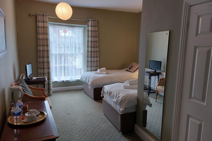 Room 25 of 47