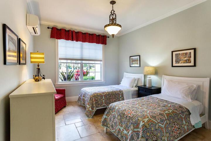 Image of Knickerbocker Suite 08A