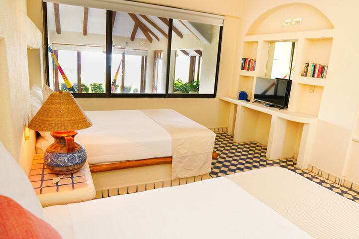Room 4 of 78