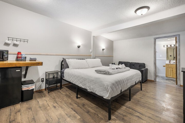 Room 22 of 68