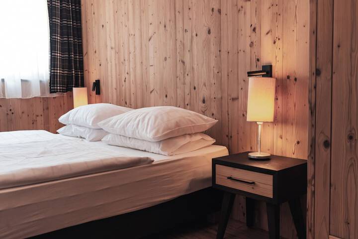 Room 54 of 147