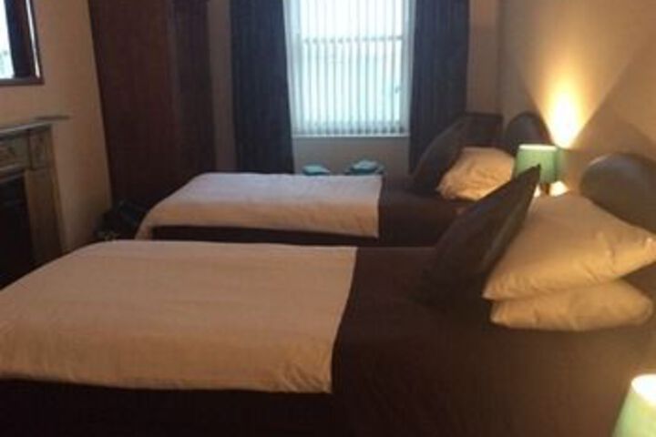 Room 14 of 39