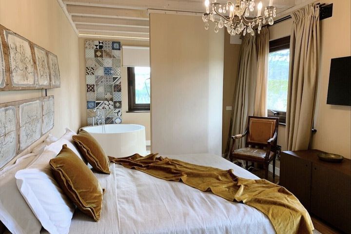 Room 55 of 149