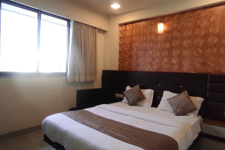Room 16 of 44