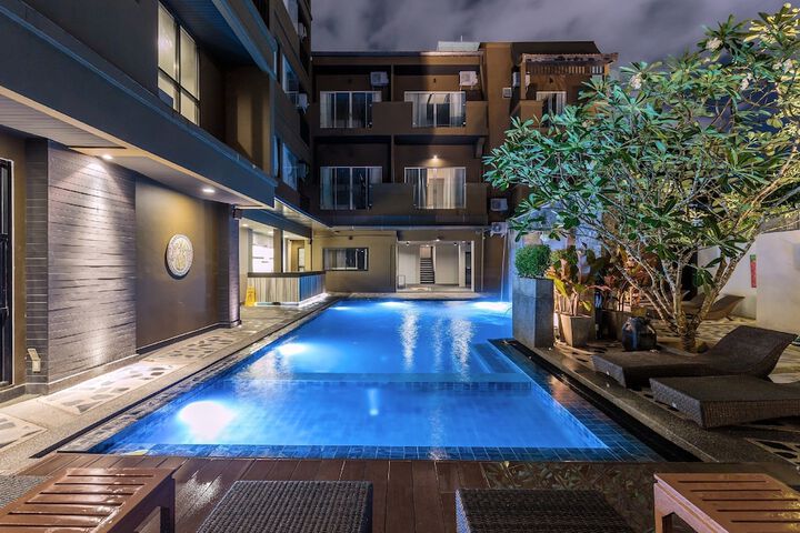 Pool 46 of 75