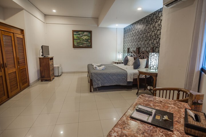 Room 20 of 160