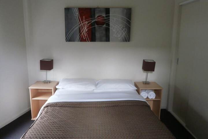 Room 10 of 29