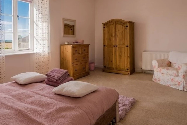 Room 2 of 12