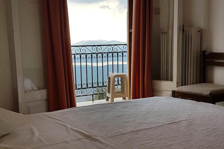 Room 34 of 57