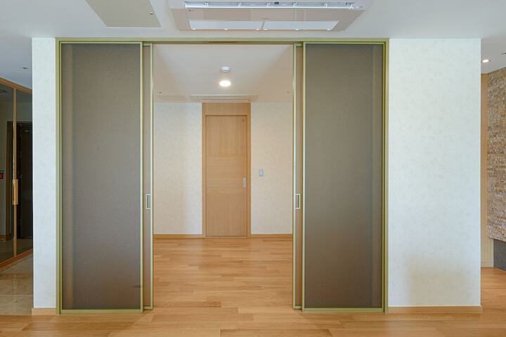 Room 34 of 127