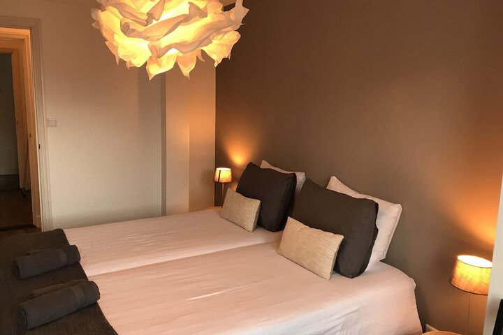 Room 4 of 38