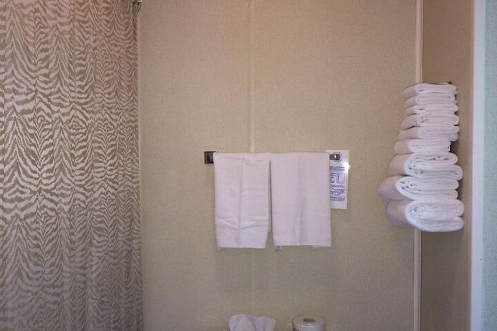 Room 14 of 34