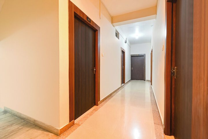 Hotel Interior 6 of 27