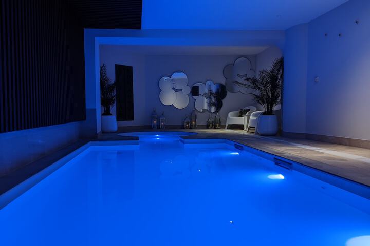 Pool 53 of 70