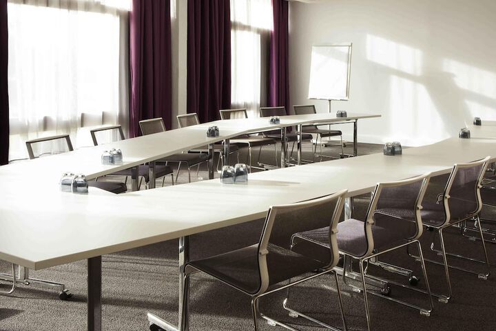 Meeting 118 of 136
