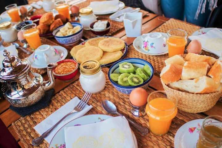 Breakfast/Coffee Service 116 of 130