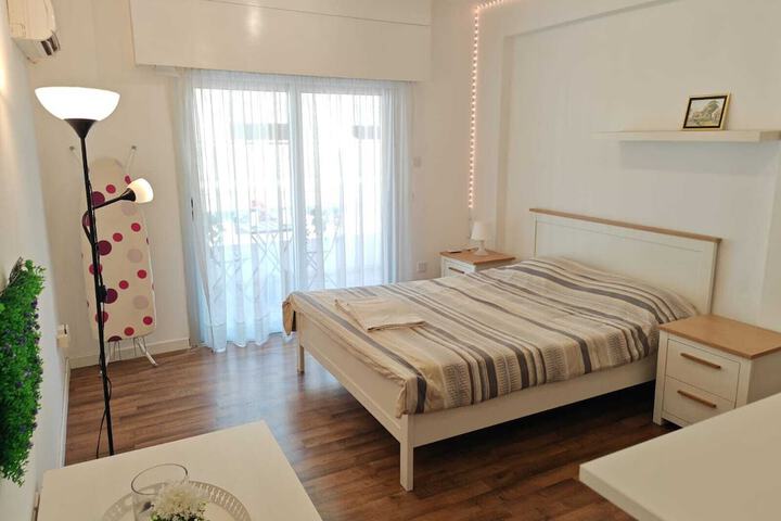 Room 4 of 14