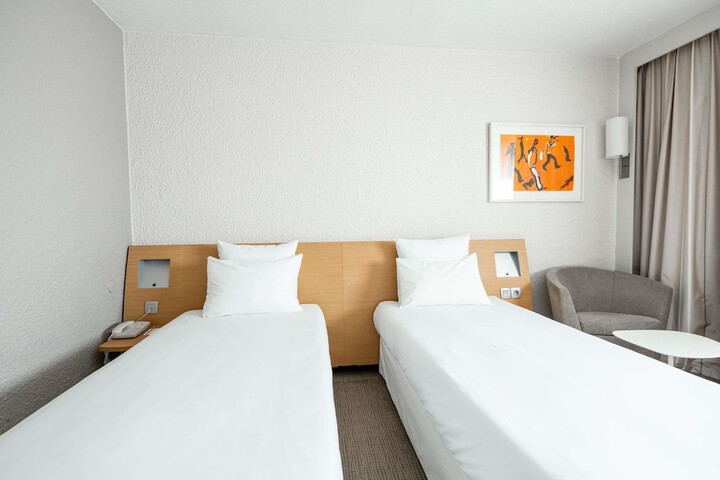 Room 18 of 79